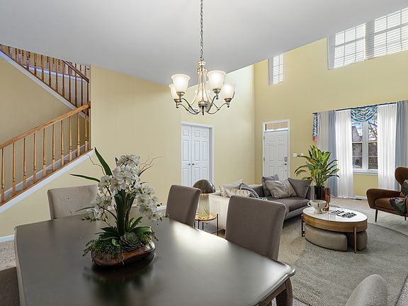 3rd image of 13817 S Meadow Ln
