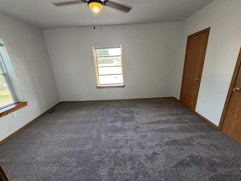 724 Walnut St #4 — Photo 7