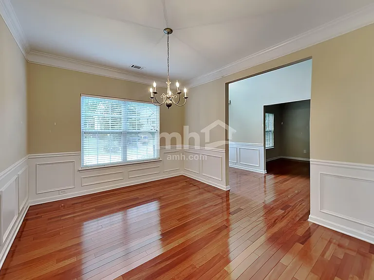 1380 Grey Rock Way — Photo 5