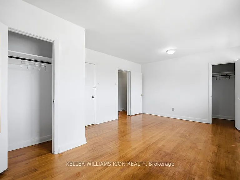 873 Woodroffe Ave — Photo 24
