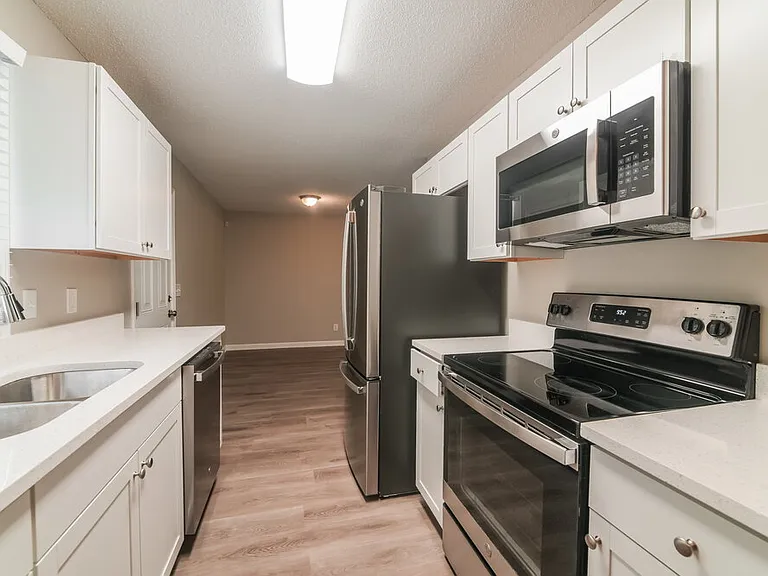 8889 Timmons Cir — Photo 7