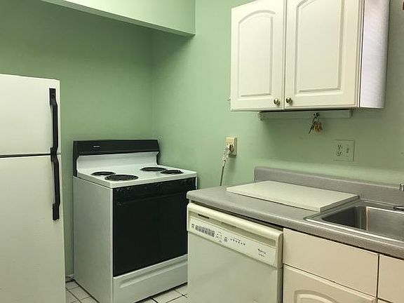 3rd image of 178 Lake Evelyn Dr #178