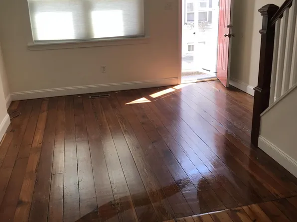 709 Sears St, Philadelphia, PA 19147