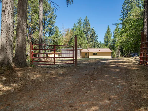 856 Jaynes Dr, Grants Pass, OR 97527