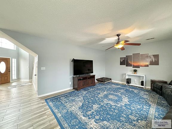 2nd image of 3414 Burgundy Dr