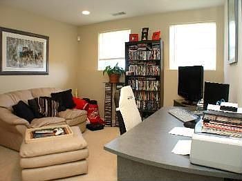 5th image of 39 Thomas Ct