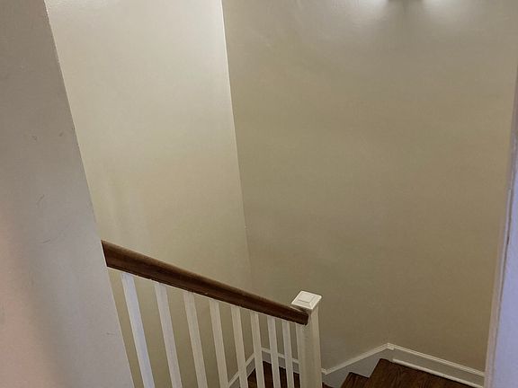 3rd image of 88 W Palisades Blvd APT 2