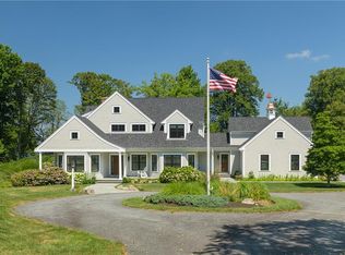 60 Van Wickle Ln, Bristol, RI 02809