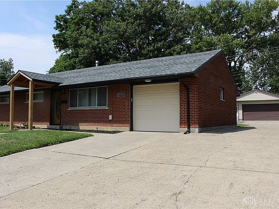 3rd image of 5733 Tomberg St