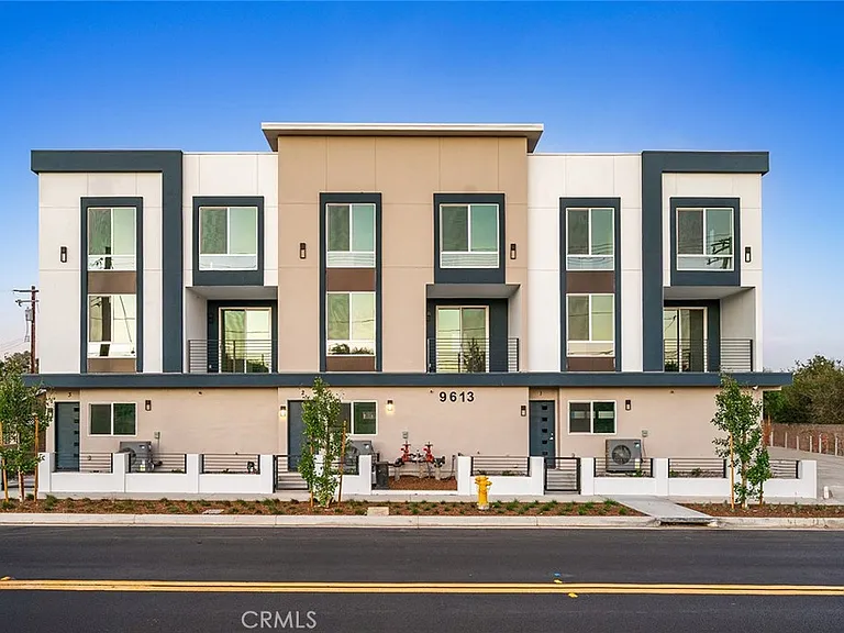9613 Juniper Ave #2 — Photo 5