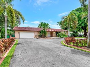5200 SW 111th Ter, Davie, FL 33328