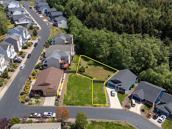 5th image of Emerald Ln #152