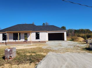 159 College Ct, Leoma, TN 38468