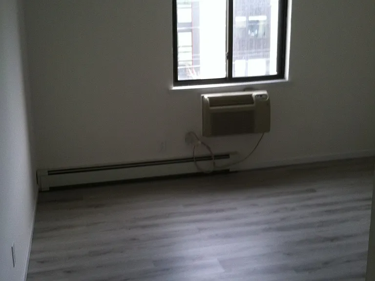 208 Undercliff Ave #B — Photo 8