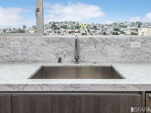 4th image of 2299 Market St APT 501