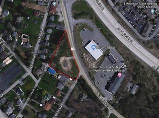 1006 S Eisenhower Dr, Beckley, WV 25801