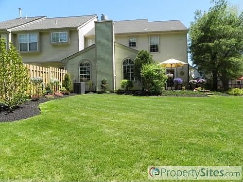 3rd image of 141 Sequoia Dr