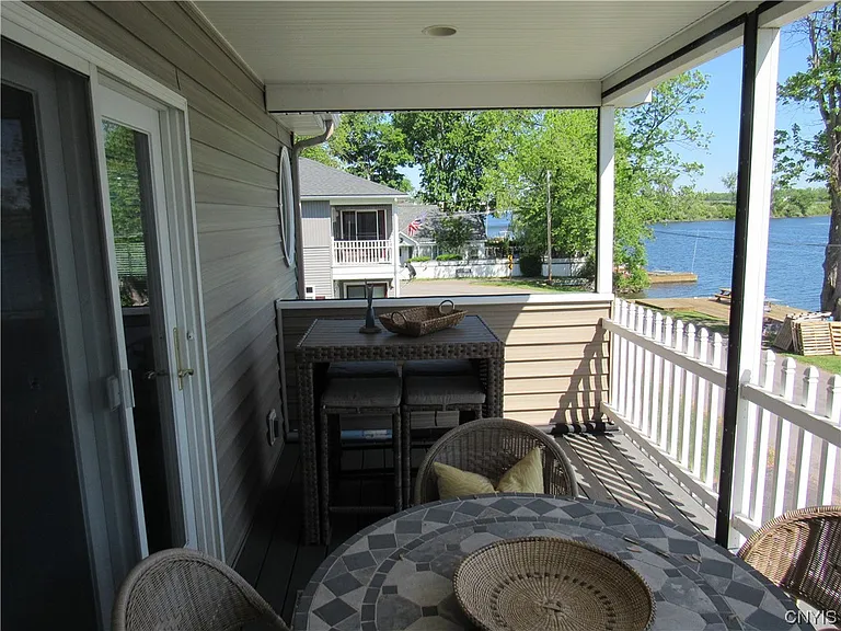 28 E River Rd #2-1 — Photo 37