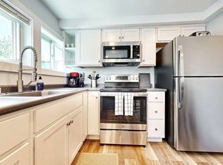 38 Ocean Ave APT B, Old Orchard Beach, ME 04064