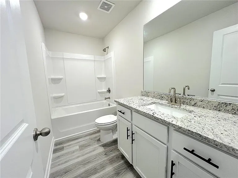 4141 Oakwood Terrace Ct — Photo 24