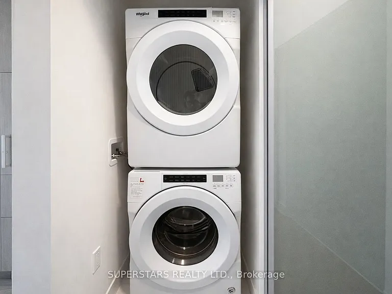 10 York St #4208 — Photo 11