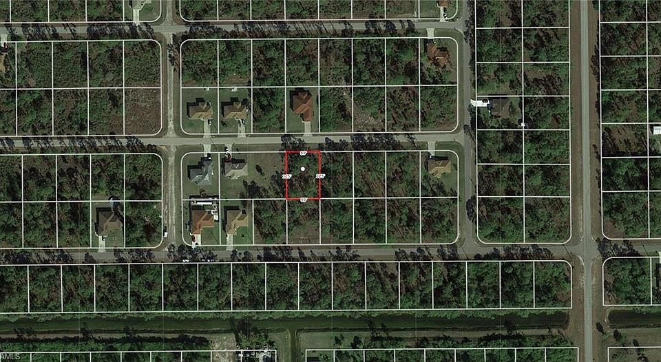 1st image of 936 Berg St E Lot 4