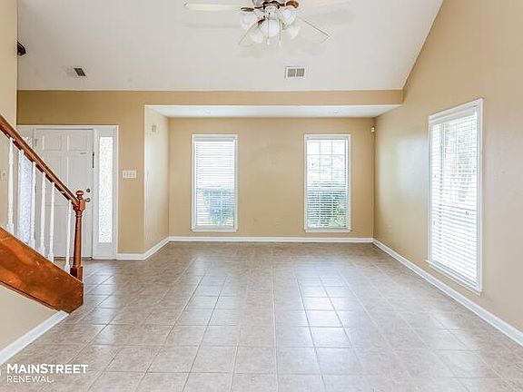 5th image of 4451 Meadow Cliff Dr