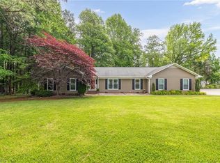 2812 Oak Ridge Rd, Oak Ridge, NC 27310