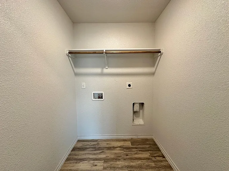 1801 Clovis Dr — Photo 25