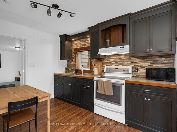 4th image of 93 Bond St