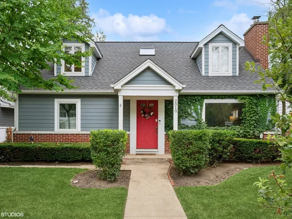 2010 Lake Ave, Wilmette, IL 60091