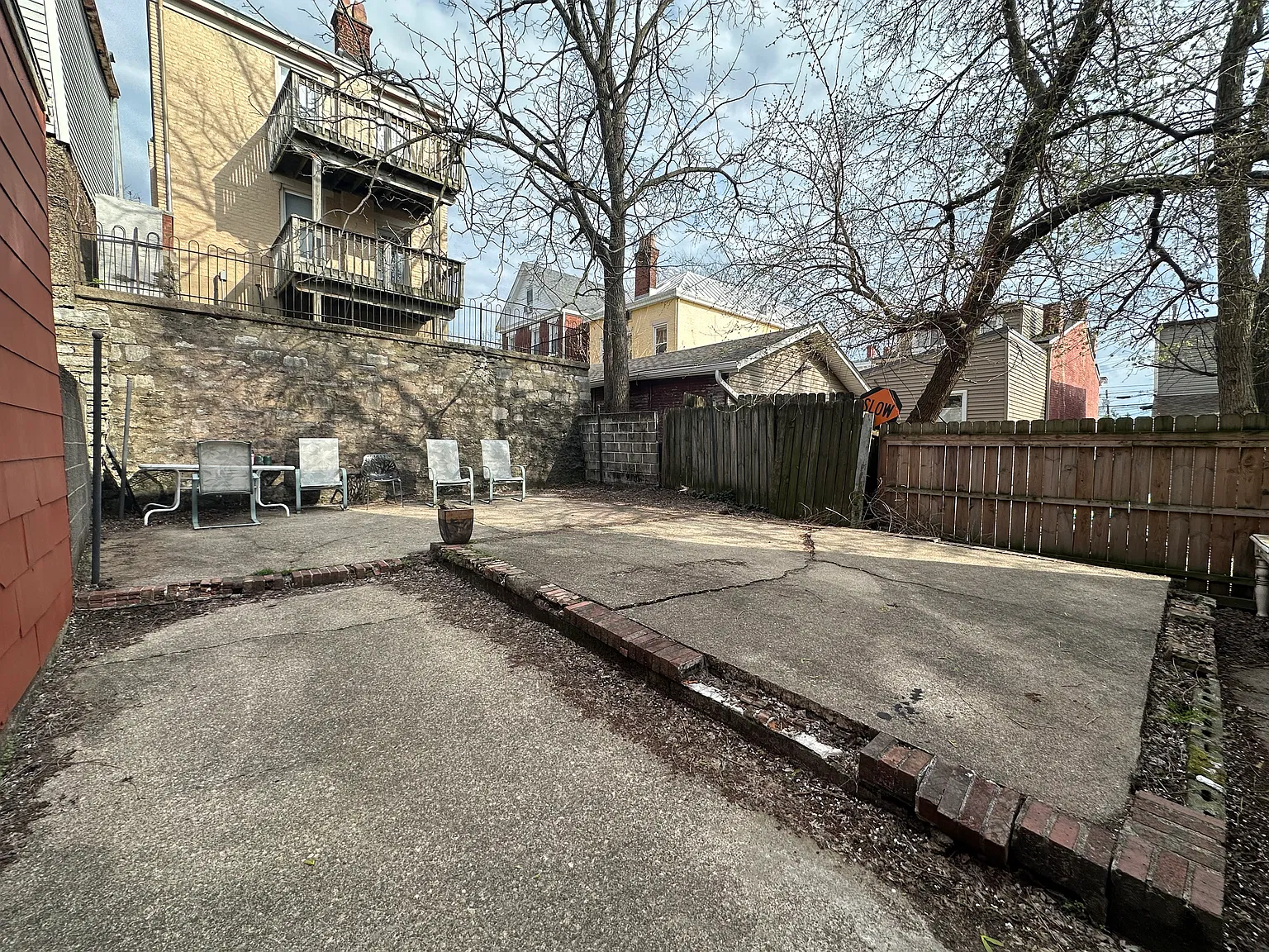 3 bed, 1100 sqft, $1,700 — Photo 4