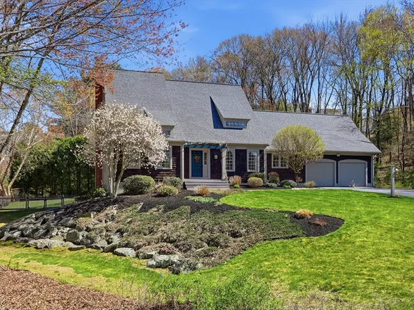 272 W Main St, Westborough, MA 01581