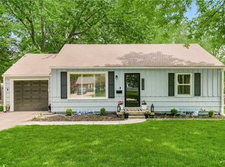 7235 Linden St, Prairie Village, KS 66208