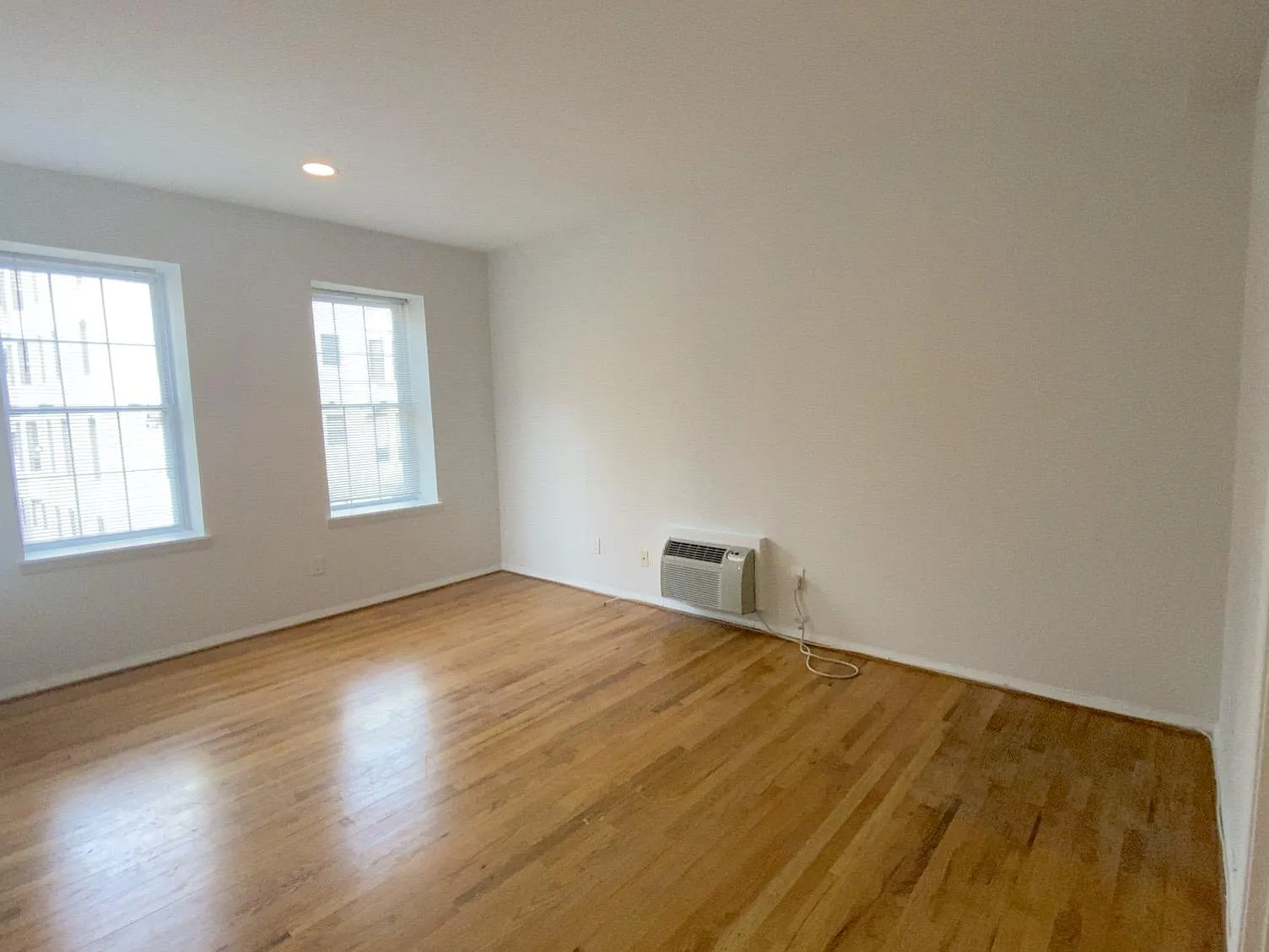 2714 Quarry Rd NW — Photo 4