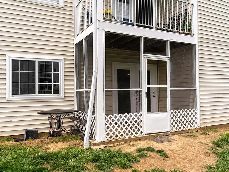 10260 Crossbow Ct #4 — Photo 21