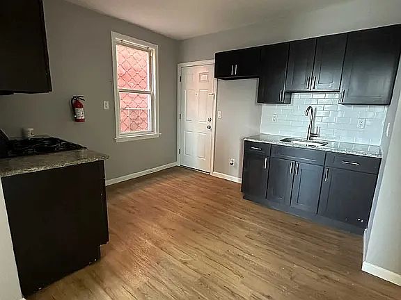 1st image of 146 Inslee Pl #C