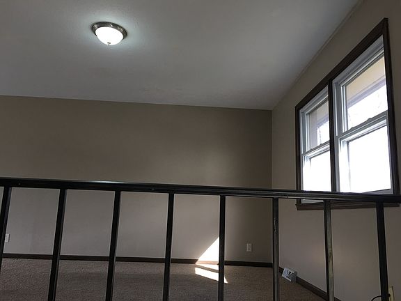 Entry view to living room 