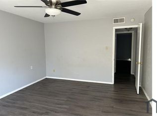 3109 Rufe Snow Rd #C, Fort Worth, TX 76118