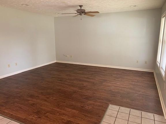 2nd image of 1301 Nassau Ave #1301