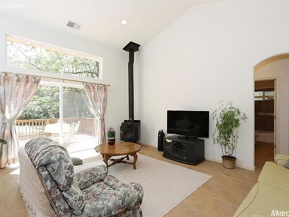 3rd image of 4675 Scotch Pine Ln