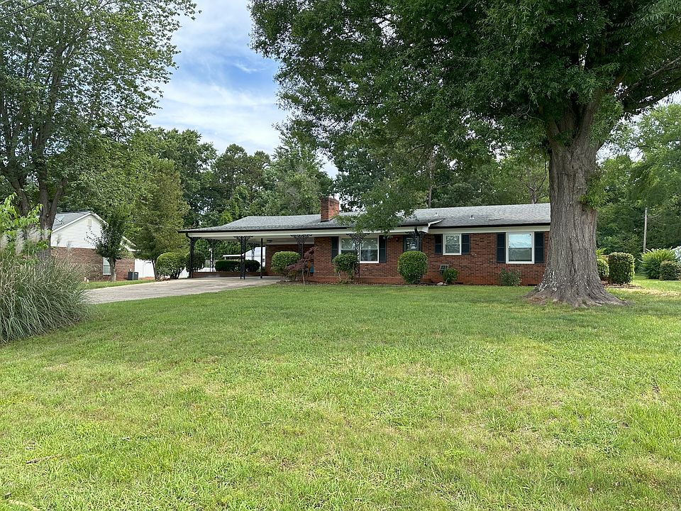 1st image of 3105 Eastway Dr