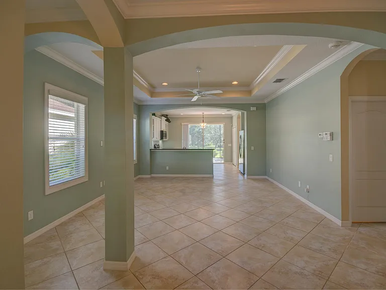 4910 Newport News Cir — Photo 5
