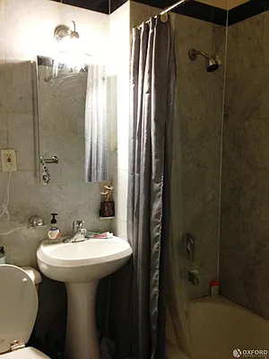Rented by Oxford Property Group | media 9