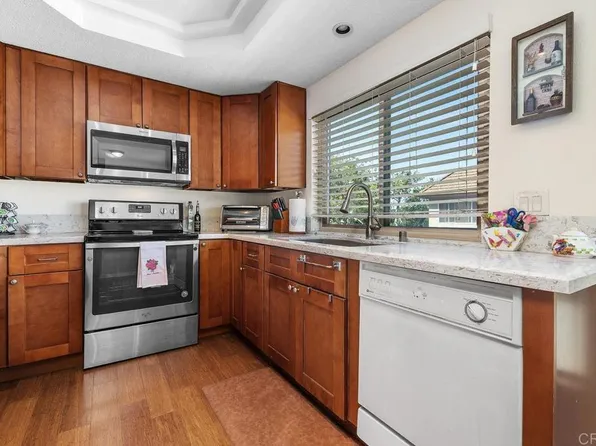 2756 Meadow Lark Dr, San Diego, CA 92123