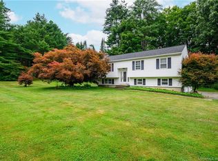 1 Lamplighter Ln, New Milford, CT 06776
