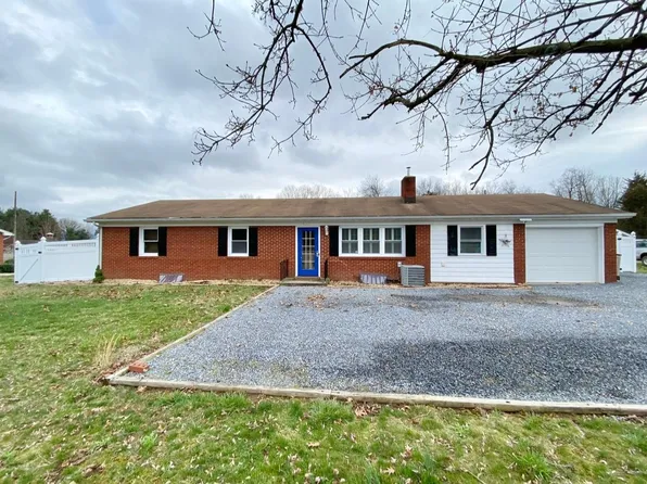 (undisclosed Address), Penn Laird, VA 22846