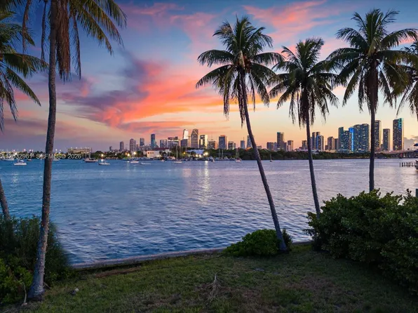 1228 S Venetian Way, Miami Beach, FL 33139