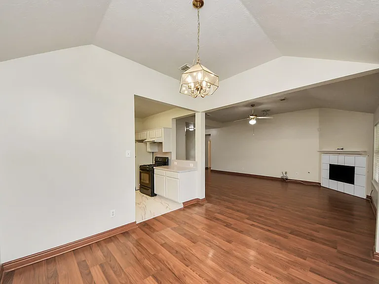 4235 Custer Creek Dr — Photo 16