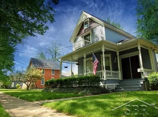 430 S Front St, Chesaning, MI 48616